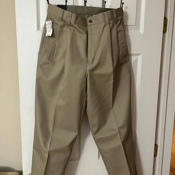 Jos. A. Bank | Pants | Jos A Bank Mens Dress Pant Pleated With Cuffs 3232 |  Poshmark